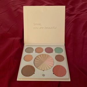 OFRA Good to go pallete